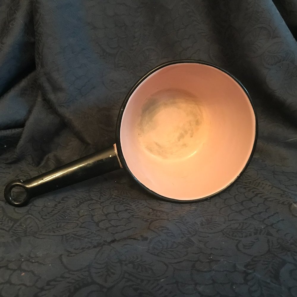 VINTAGE 1930-50S PINK ENAMEL COOKING POT - Picture 2 of 2